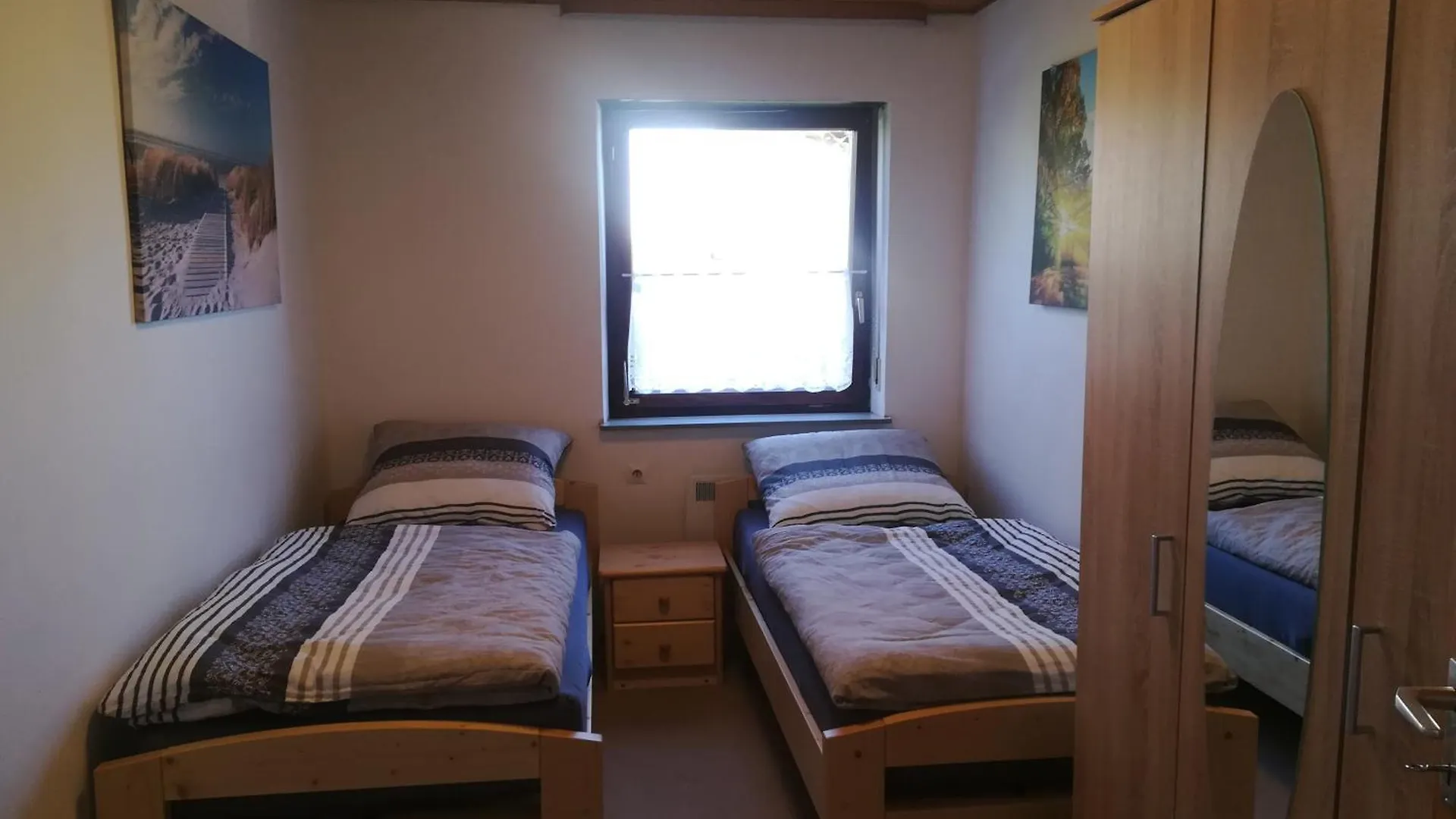 Wohnung-Haus Fuer Arbeiter Und Monteure Bis 11 Personen Amberg Hahnbach 0*,  Almanya